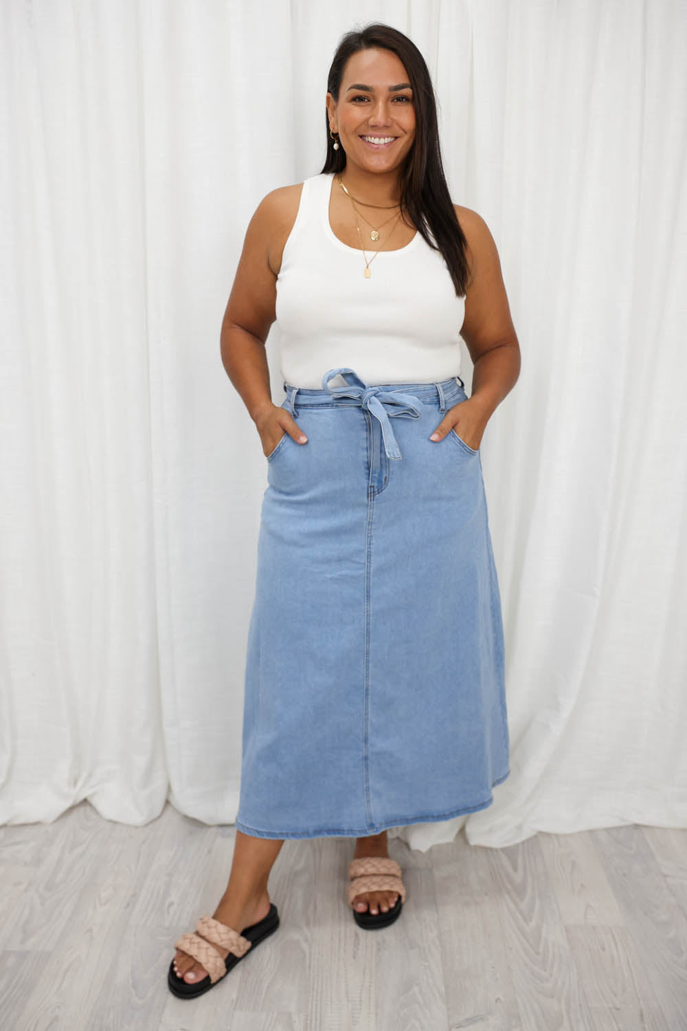 A line denim skirt plus outlet size